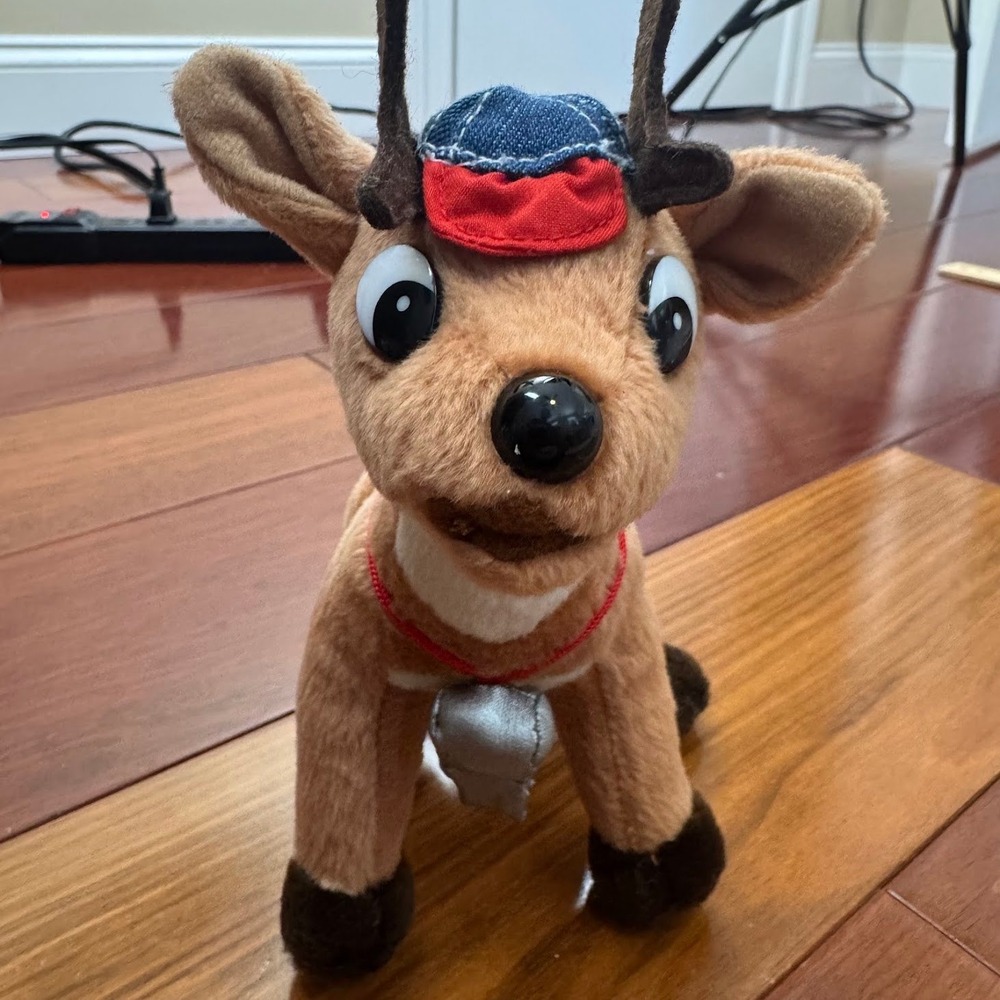 Vintage 1999 Stuffins Rudolph the Red Nosed Reindeer Coach‎ with Hat and Whistle